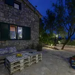 Olive Garden-pool, Privacy & Parking * 马卡尔斯卡