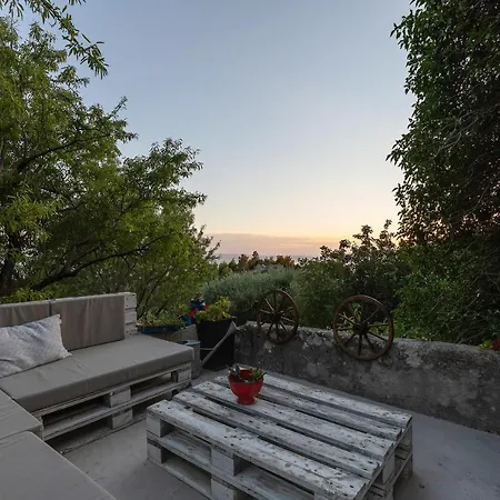 Olive Garden-pool, Privacy & Parking Feriehus Makarska