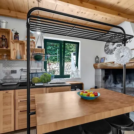 Olive Garden-pool, Privacy & Parking *