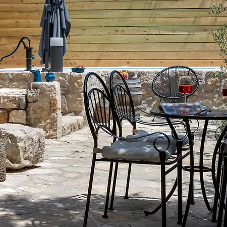 Olive Garden-pool, Privacy & Parking Feriehus Makarska