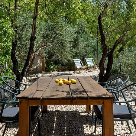 Nyaraló Olive Garden-pool, Privacy & Parking Makarska