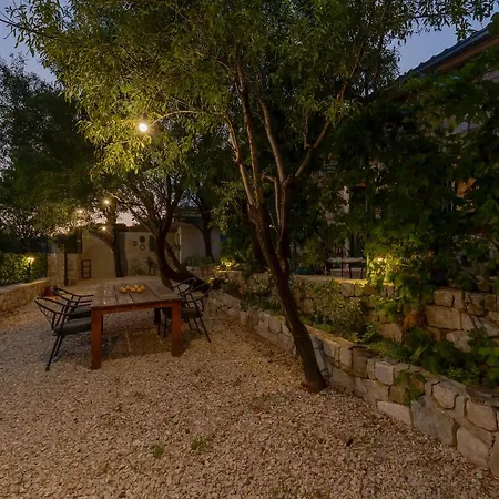 Nyaraló Olive Garden-pool, Privacy & Parking *