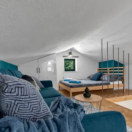 Olive Garden-pool, Privacy & Parking 펜션 *