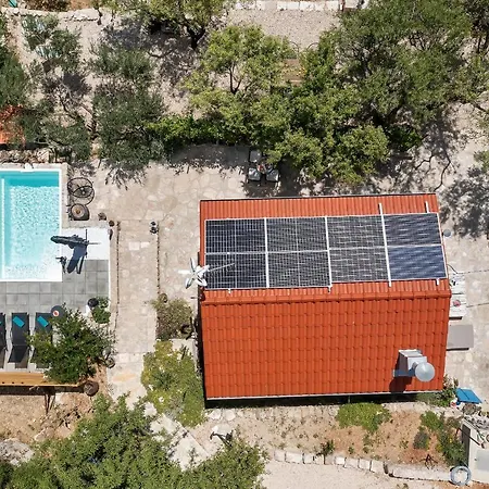 펜션 Olive Garden-pool, Privacy & Parking *