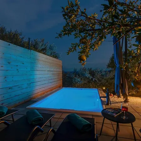 Olive Garden-pool, Privacy & Parking Tatil Evi