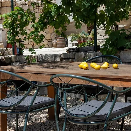 Olive Garden-pool, Privacy & Parking Tatil Evi *