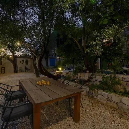 Olive Garden-pool, Privacy & Parking Tatil Evi