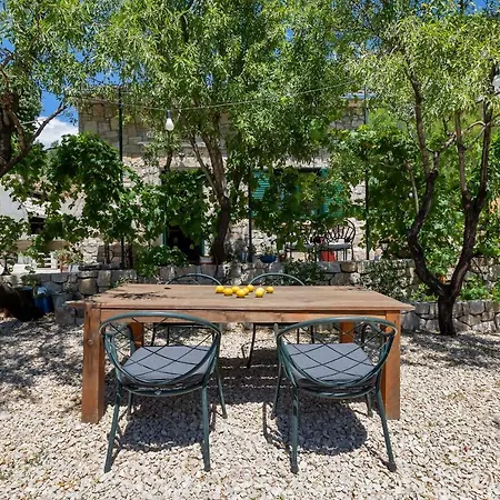 펜션 Olive Garden-pool, Privacy & Parking *