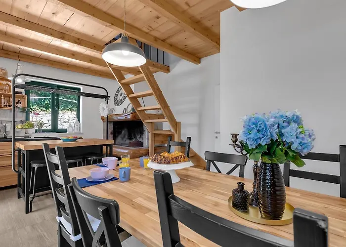 Olive Garden-pool, Privacy & Parking *