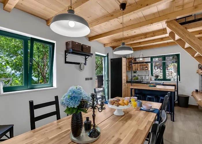 Σπίτι διακοπών Olive Garden-pool, Privacy & Parking *