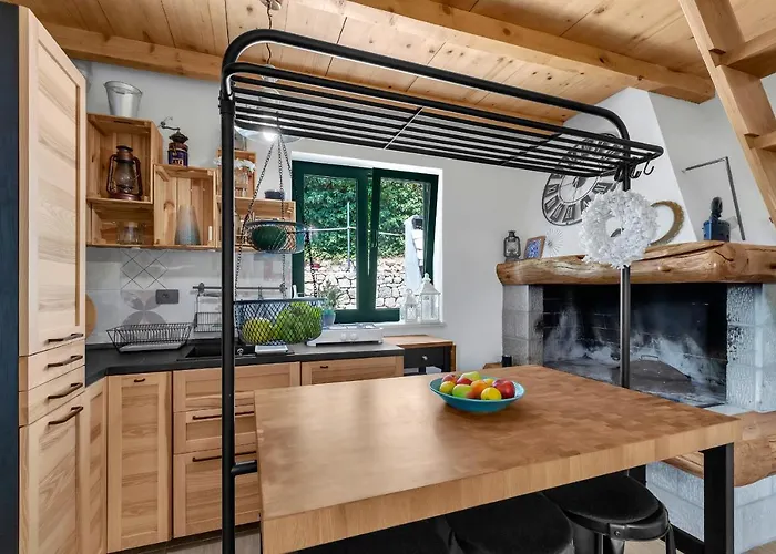 Olive Garden-pool, Privacy & Parking *