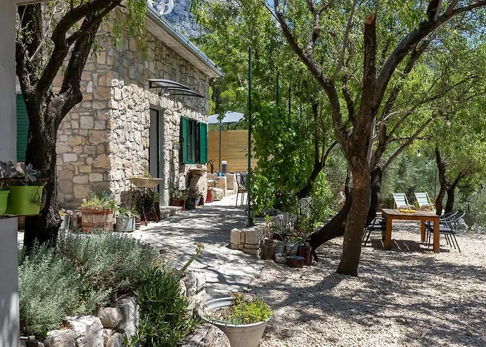 Olive Garden-pool, Privacy & Parking Σπίτι διακοπών