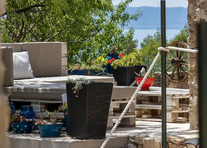 Olive Garden-pool, Privacy & Parking *