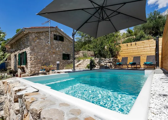 Olive Garden-pool, Privacy & Parking *