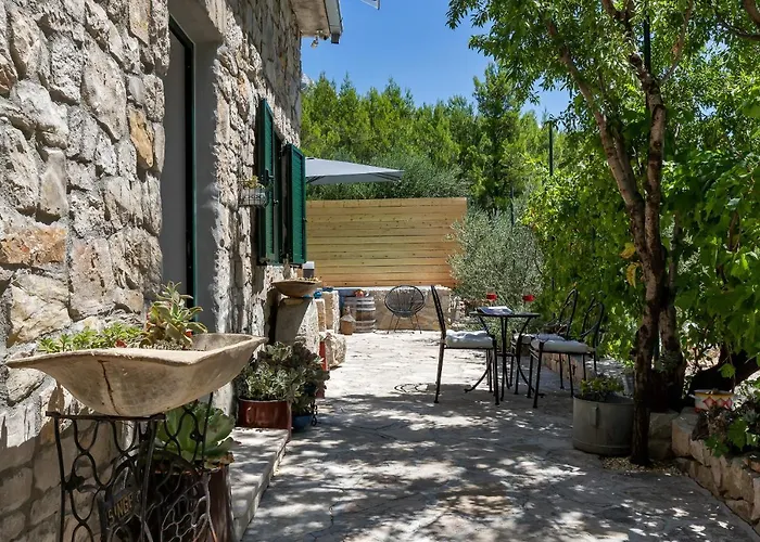 Σπίτι διακοπών Olive Garden-pool, Privacy & Parking Μακάρσκα