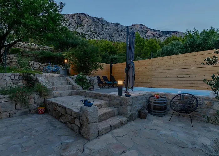 Olive Garden-pool, Privacy & Parking *