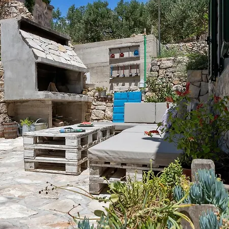 Σπίτι διακοπών Olive Garden-pool, Privacy & Parking Μακάρσκα