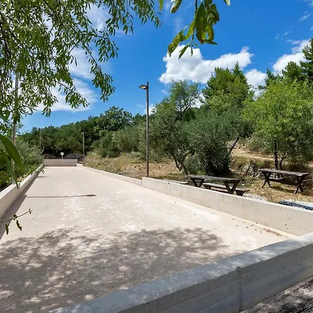 Olive Garden-pool, Privacy & Parking *